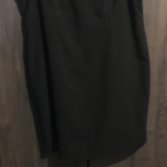 Sheath Dress - Picture 3 of 4